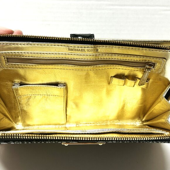 Micheal Kors iPad Padfolio - Picture 7 of 8